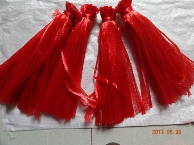 Egg net pocket net bag plastic nylon manufacturer a large number of watermelon fruit garlic woven bag red ordinary 36 cm