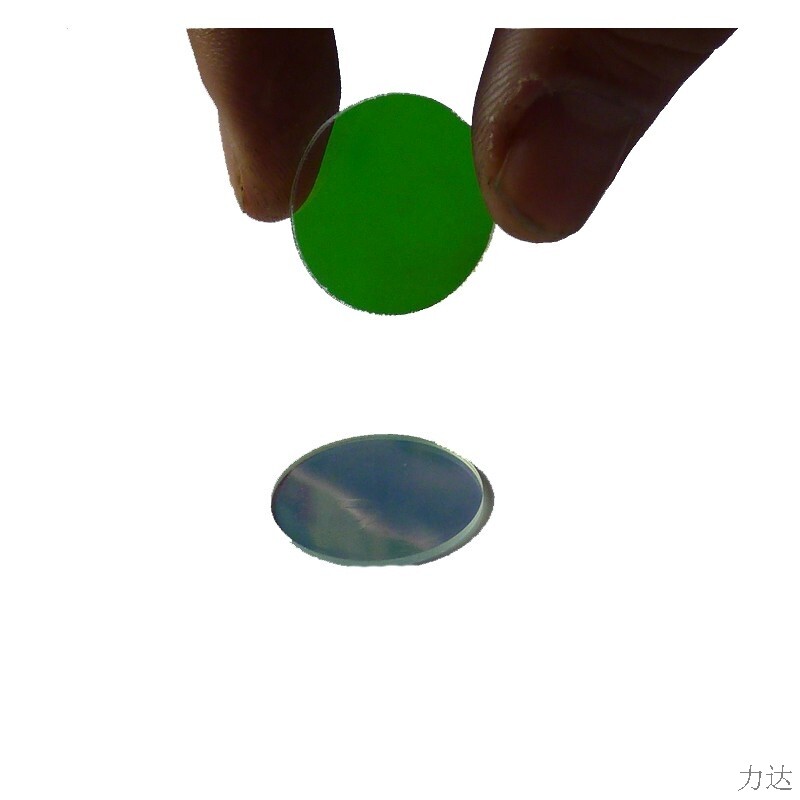 560nm 窄带带通滤镜  540-590nm通过，1mm厚镀膜滤波片光学镜片