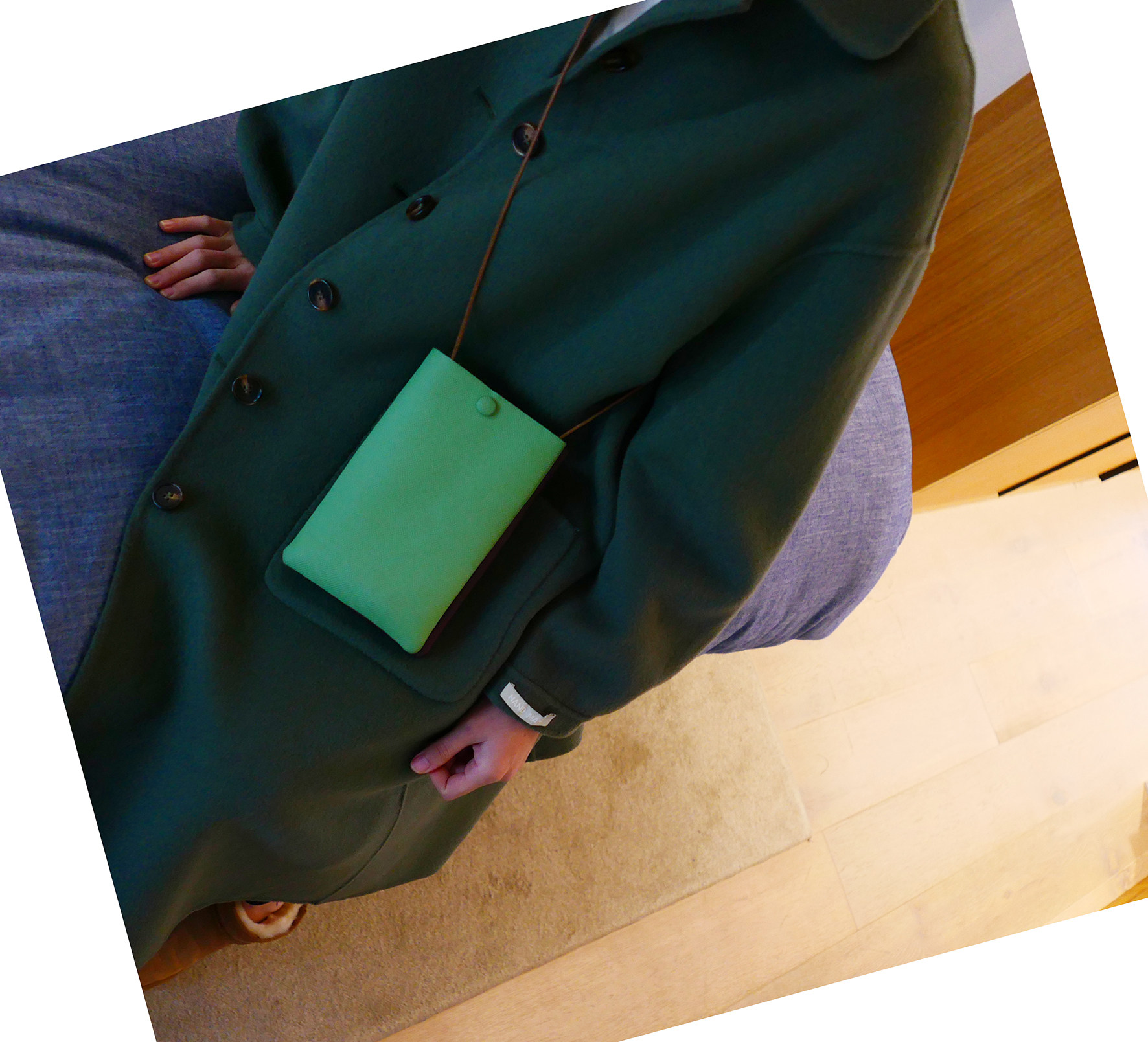 Black Cat's Ideal Country Original Hand Crafted Collage Cow Leather Sheepskin Cell Phone Bag For Walking Mobile Phone Bag Convenience-Taobao