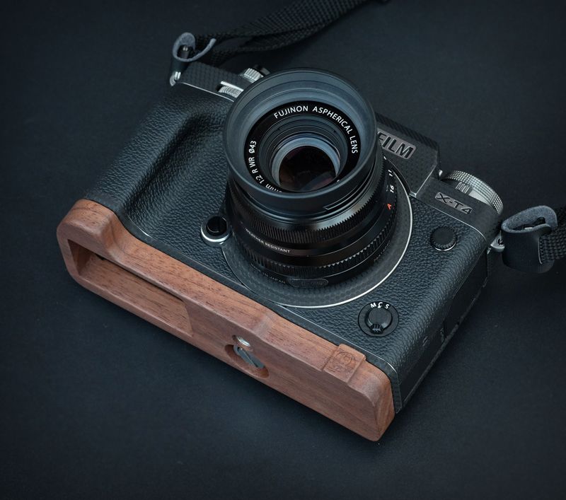 Vise Studio Original design solid wood handle base for Fujifilm X-T4 XT4