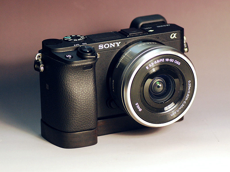 Old Tiger Pincers Studio Original Design Black Sandalwood Handle Suitable for Sony sony A6300 A6000