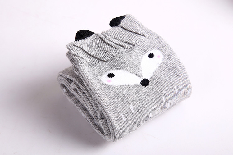 Các mẫu mùa xuân và mùa thu trên đầu gối của trẻ em vớ trẻ em gái hoang dã trẻ em vớ cotton phiên bản Hàn Quốc thời trang trẻ em cao cấp