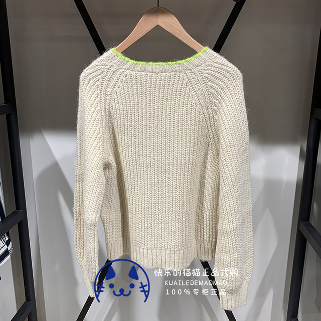 Levis Levis counter ຂອງແທ້ Liu Wen ແບບດຽວກັນຂອງແມ່ຍິງ sweater ຄໍມົນ knitted ວ່າງ 69881-0000