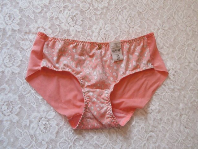 Foreign Trade Meta single spring summer style Seamless Soft Slip Fabric Mid-Waist Comfort Triangle Pants Bag Hip breathable Ladies Underpants