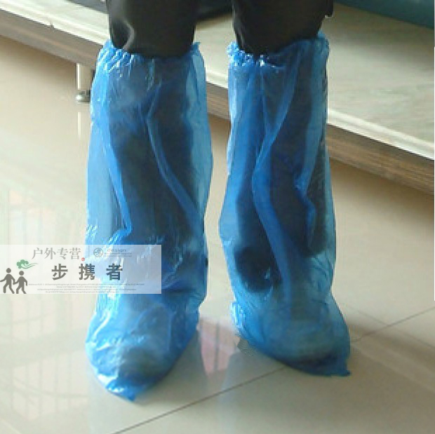Thickened over-the-knee long version of disposable shoe cover Disposable raincoat perfect match drifting shoe cover extended water shield shoe cover