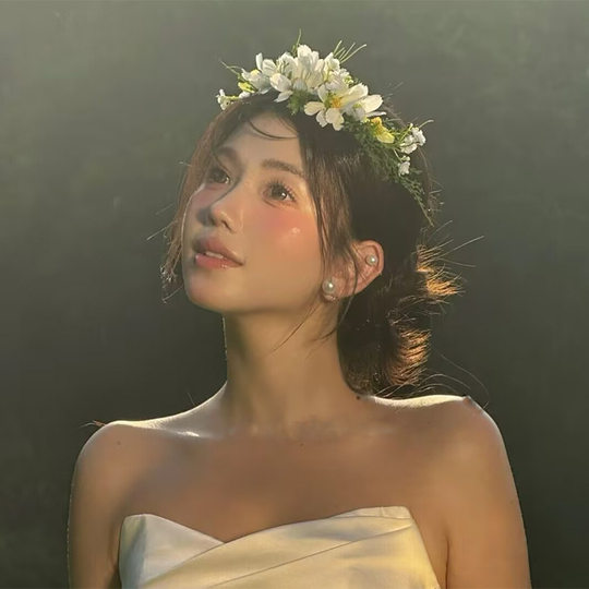 新娘结婚领证登记拍照道具森系简约仿真手捧花束婚礼摄影道具头饰