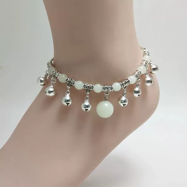 Nhảy múa chuông bạc Tây Tạng phát sáng vòng chân đá nữ đơn giản retro phong cách quốc gia retro thủ công Sen sinh viên - Vòng chân