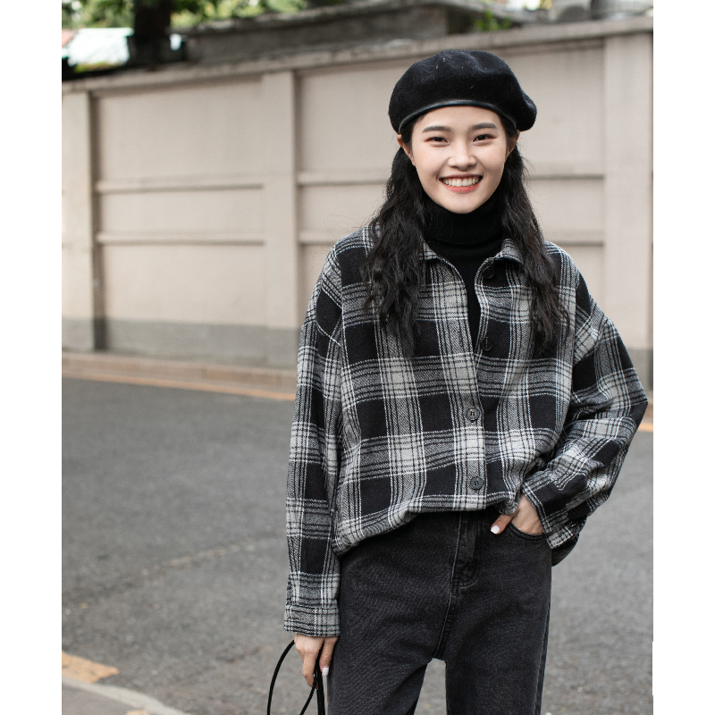 Clear Cabin Seconds Kill Black And White Plaid Shirt Woman Spring Summer Small Crowdsourced Shirt Thickened Jacket Grinding and Wear Inner Lap