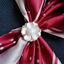 Joker Camellia exquisite silk scarf buckle high-end decoration Japanese and Korean three ring ring scarf accessories elegant square buckle