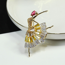 Cute girl brooch female Korean temperament zircon crystal corsage jacket cardigan pin shawl buckle clothes accessories