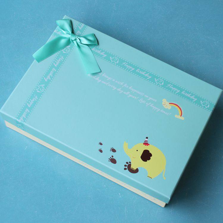 Coffret cadeau pour nouveau-né - Vêtements + Fournitures - Ref 1977533 Image 7