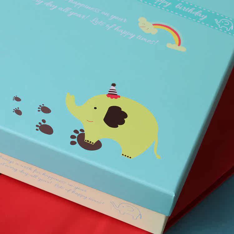 Coffret cadeau pour nouveau-né - Vêtements + Fournitures - Ref 1977533 Image 8