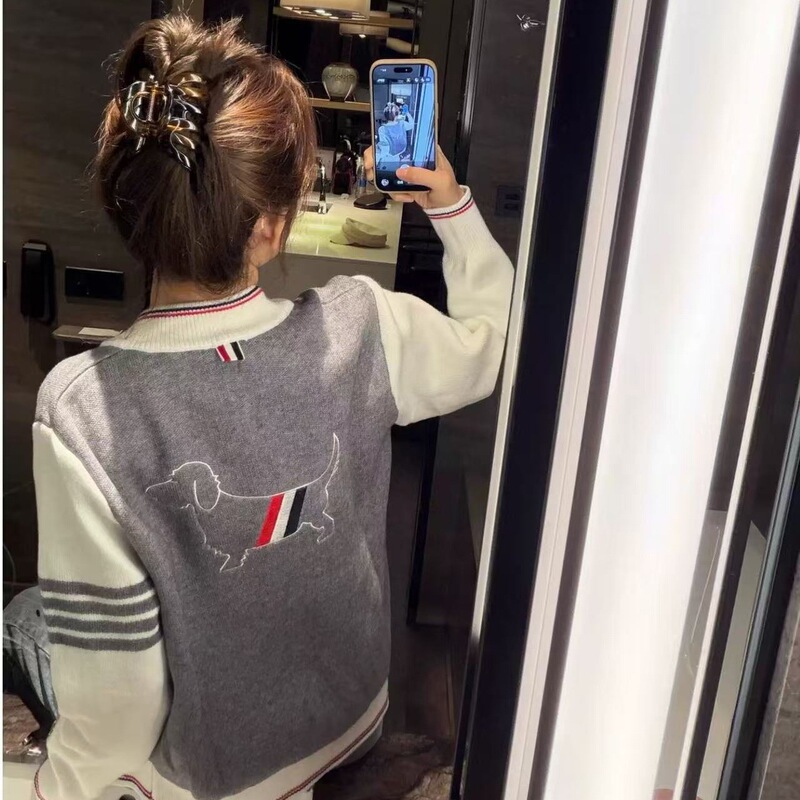 2025 Autumn and Winter New Tb College Style Four-Stripe Embroidered Knit Jacket Fashion Baseball Sweater Cardigan