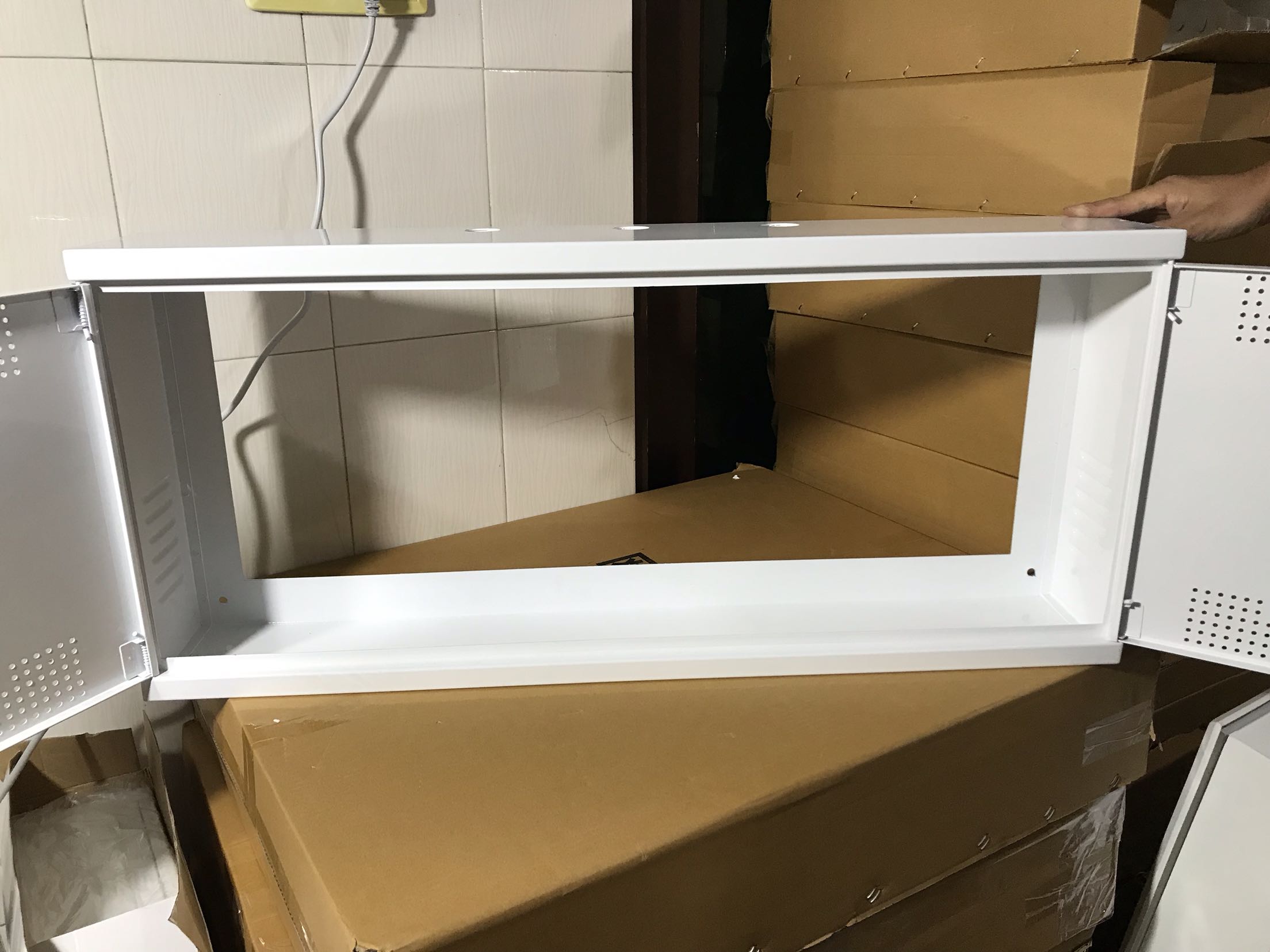 Exposed Multimedia Box Back Hollow Box Customized Price Contact Customer Service for Detailed Discussion
