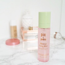 Spot) PIXI Makeup Fixing Mist Rose Green Tea Moisturizing Makeup Spray 80ml
