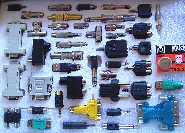 A complete collection of various adapters (adapters) as many as dozens of structural details