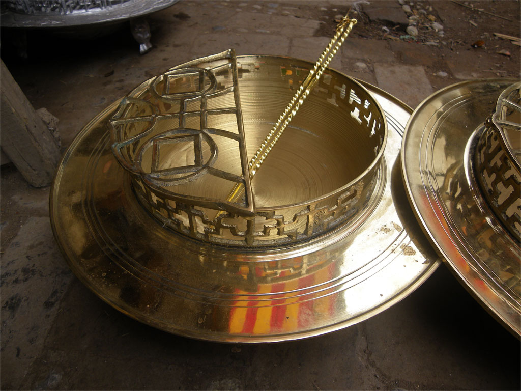 Lijiang Nasi Ethnic Copper Fire Basin Pan Baking Fire Basin Charcoal Basin Charcoal Grilled Fire Basin for sending fire chopsticks