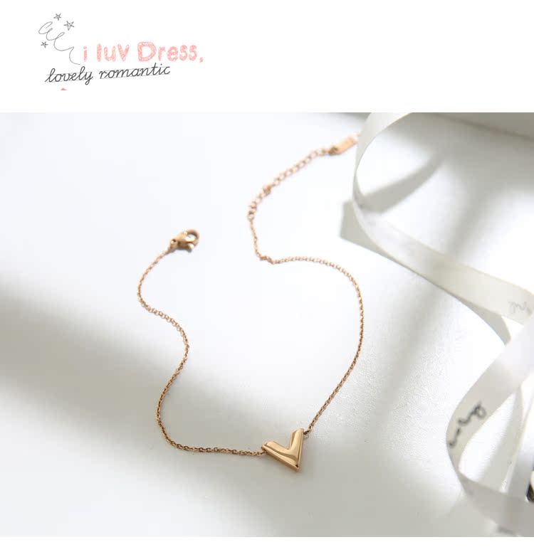 Nhật Bản và Hàn Quốc mạ titan vàng hồng 18K chữ V vòng chân nữ tính cách thời trang đơn giản không phai màu chân vàng vòng chân nam