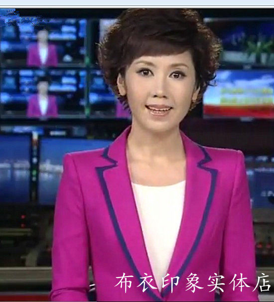 Cloth Impressionable to be a female presenter on a mirror Costume Announcer for an interview with a small suit QB6112