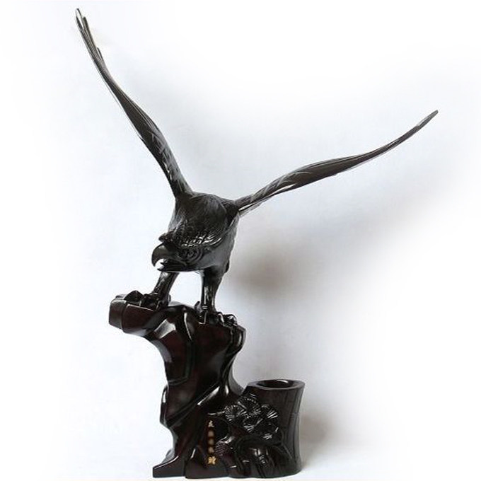 ����ի��ľ��̶���ľ��ӥ�ڼ�