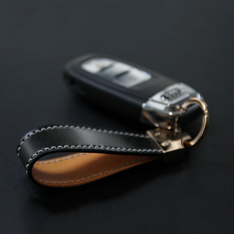 2024 New Model Slow-Crafted Japanese Nishiki Horse Leather Keychain, Simple Design, Compact Pure Copper Key Ring