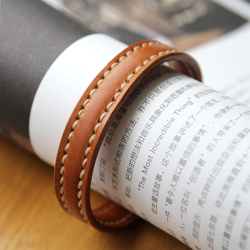 Slow Work Handmade Japan New Delight Horse Hip Leather Couple Bracelet Handsewn Cortical Bracelet Minimalist Art Retro