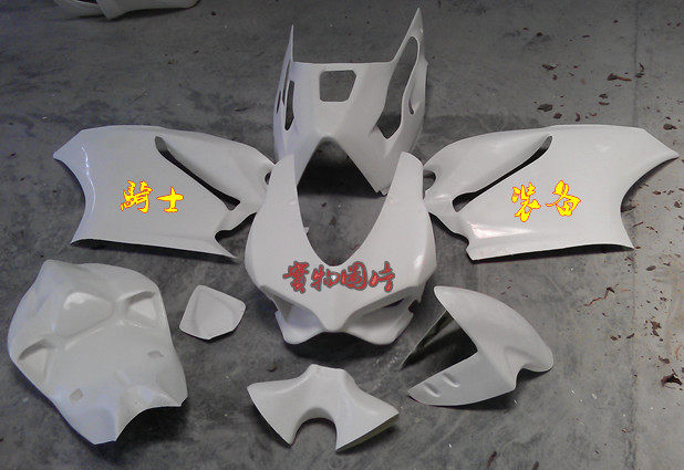 DUCATI DUCATI 1199 CIRCUIT board race style deflector housing surrounded by FRP