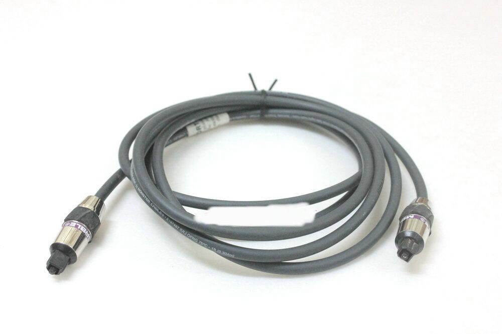 American Monster MC 400DFO-2M High Performance Square Digital Fiber Audio Line 2 m