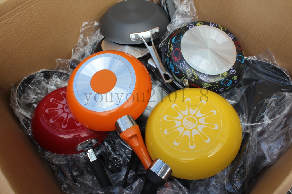 Handling outlet 20CM 22cm24cm 26cm 28cm non-stick small frying pan style with different random hair　