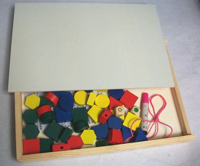 Assembling small building blocks school puzzles and inserting stalls small toys enlightenment kindergarten boys and girls 4-5-6-7 years old