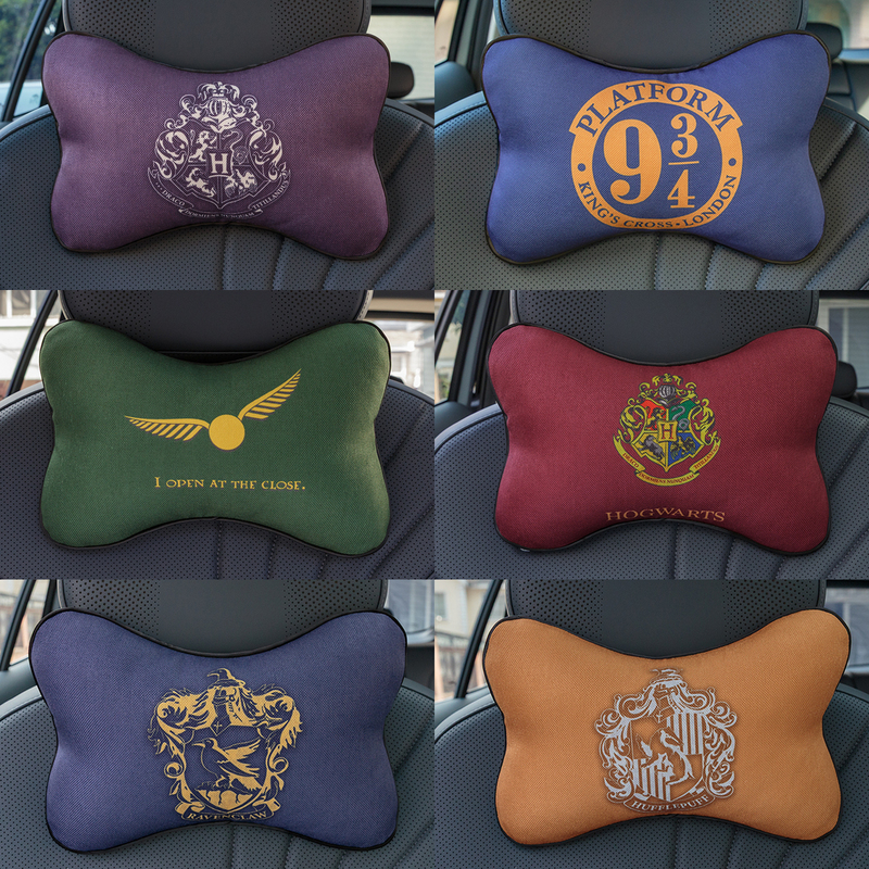 Car Neck Pillow with Cotton and Linen Filling, Suitable for All Seasons, Featuring the Harry Poli Academy Emblem, Double Zipper, Removable and Washable