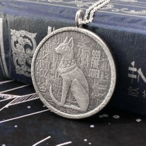 Ancient Egyptian sex goddess cat God Best family happiness symbol foot silver pendant with necklace with wooden box