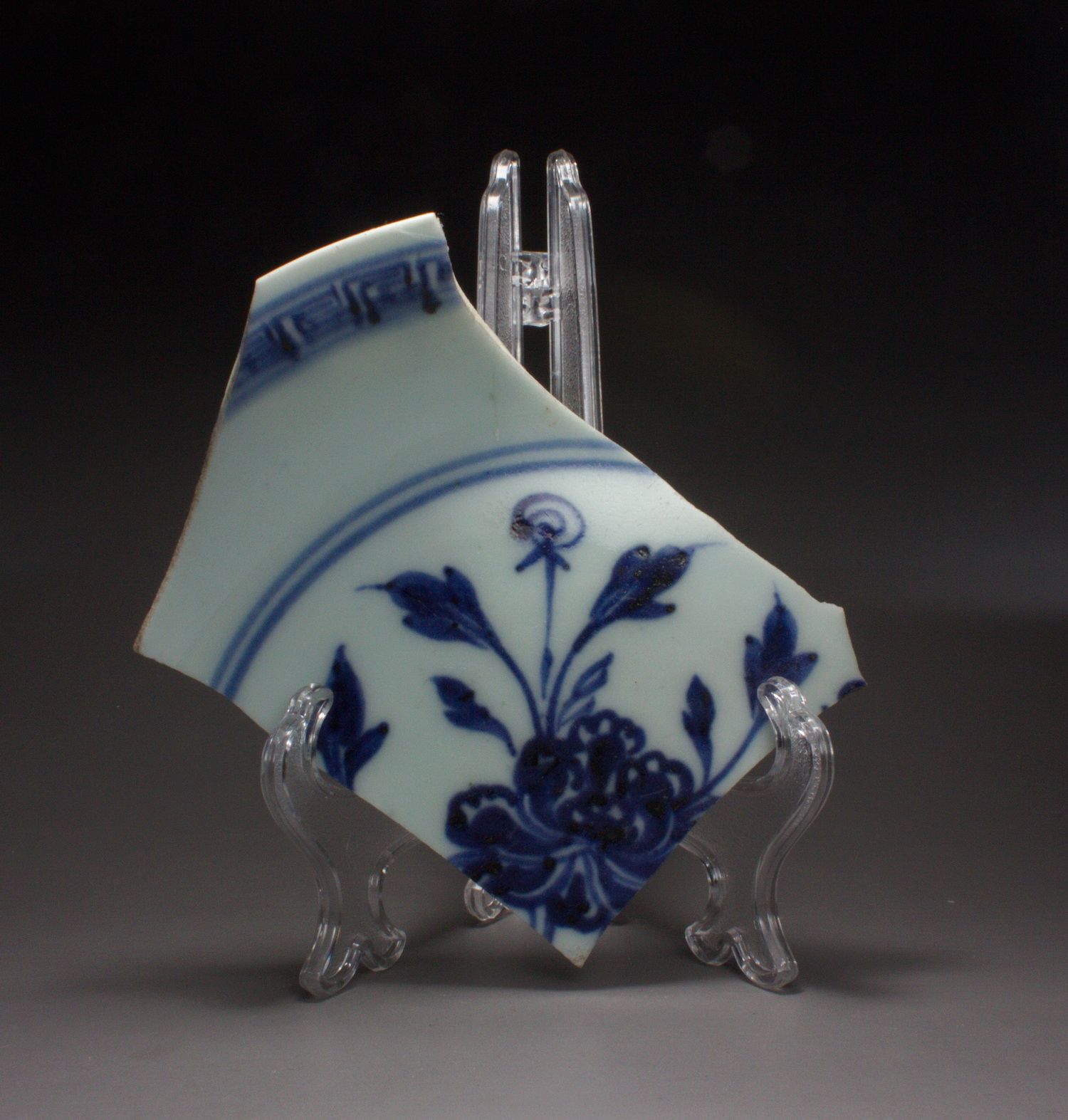 2737 Blank Period Peony Ancient Porcelain Specimen