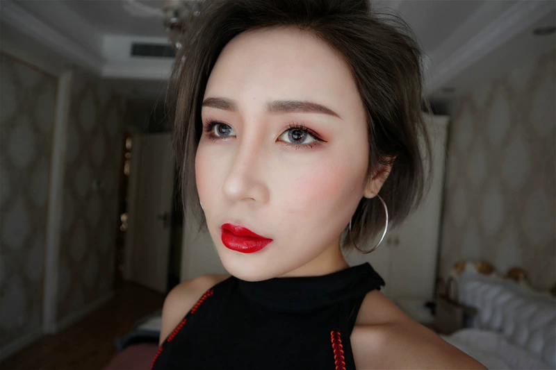 Net red fake body chính hãng flamingo eyeliner không thấm nước và không thấm mồ hôi không đánh dấu là không nở lâu kem kẻ mắt