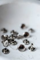 British Merchant and Mills rivet argent couleur or un pack de 20 paires