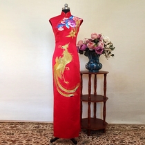  Star with the same style wedding red cheongsam bride long toast dress embroidery golden phoenix dinner catwalk