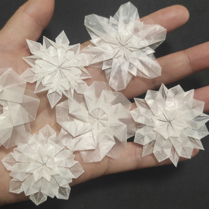 Birds Play with Origami Winggami, the Texture Is Great, the Wax Paper Is Food-Grade, Semi-Transparent White Wax, Ultra-Thin Origami Snowflakes Birds Play with Origami Winggami, the Texture Is Great, the Wax Paper Is Food-Grade, Semi-Transparent White Wax, Ultra-Thin Origami Snowflakes