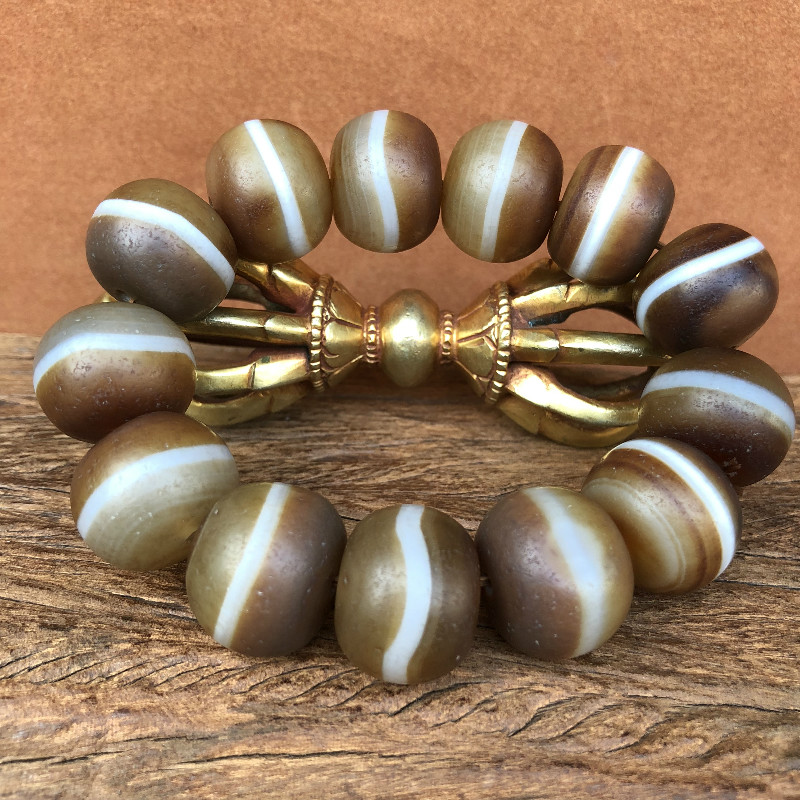 Antique miscellaneous antique jade collection old agate first-line agate pharmacist beaded hands