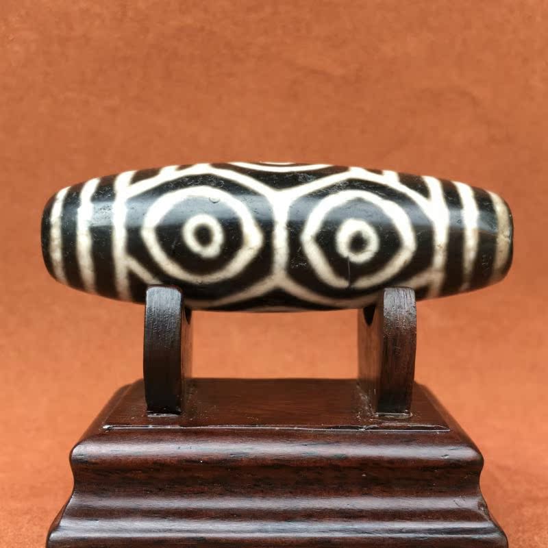 Tibetan Tantric Tianzhu Tibetan legend Longan Tianzhu genuine to pure agate chalcedony package pulp oil run weathering delicate