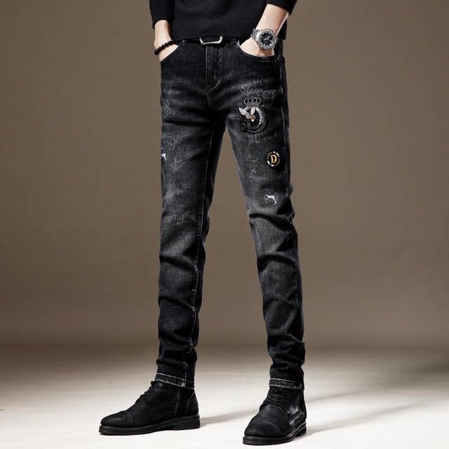 ສະຖານີເອີຣົບລະດັບສູງ embroidered jeans ພິມສໍາລັບຜູ້ຊາຍໃນດູໃບໄມ້ລົ່ນ slim-fitting elastic trendy brand slim pants ບາດເຈັບແລະສໍາລັບຜູ້ຊາຍ