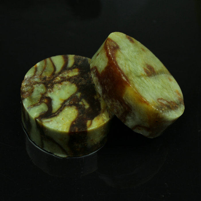 Natural Xiu jade bracelet core town paper jade raw stone seed wool material can be carved jade pendulum piece chess practicing hand