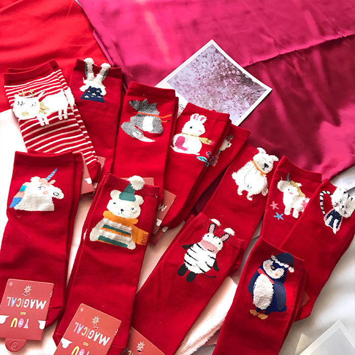 Phim hoạt hình dễ thương năm sinh vớ sinh viên vớ cotton Giáng sinh vớ ống vớ mùa đông ấm đỏ vớ phụ nữ tất nữ hàn quốc