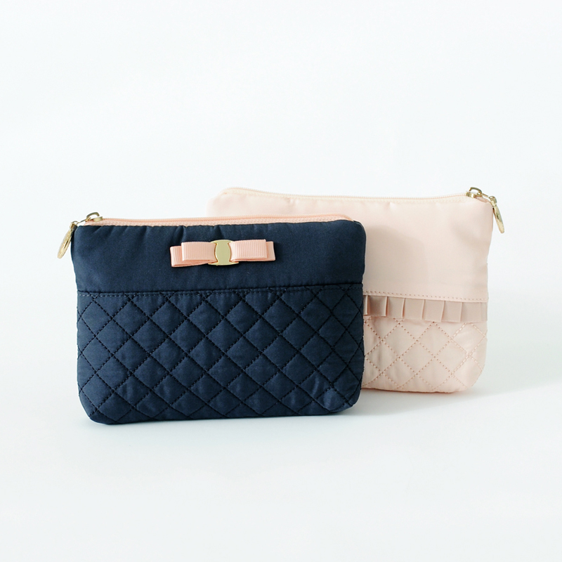 Diamond-shaped sanitary cotton containing package paper towel wrap with hand lace and small bag key mobile phone bag