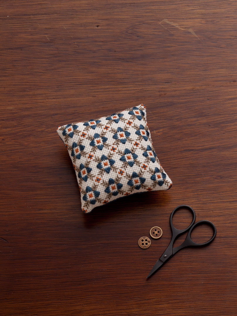 Japan COSMO ground thorn embroidery material bag needle insert two spot