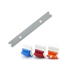 Dedicated blade accessories for cleaning glass stains with double sided window glass