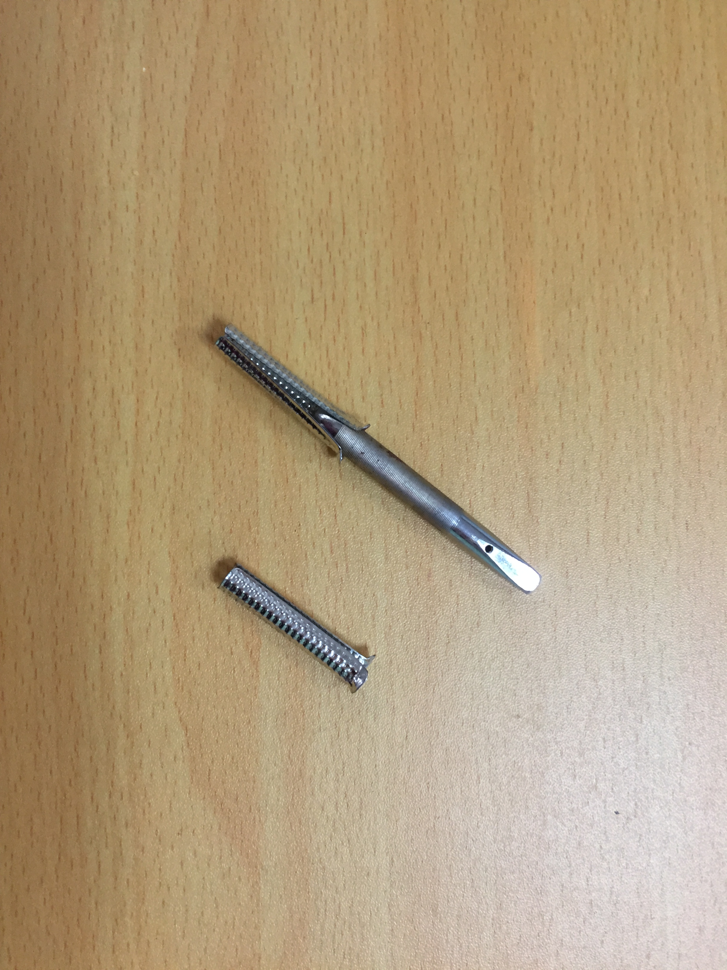 The import of the string shaft fixing sleeve