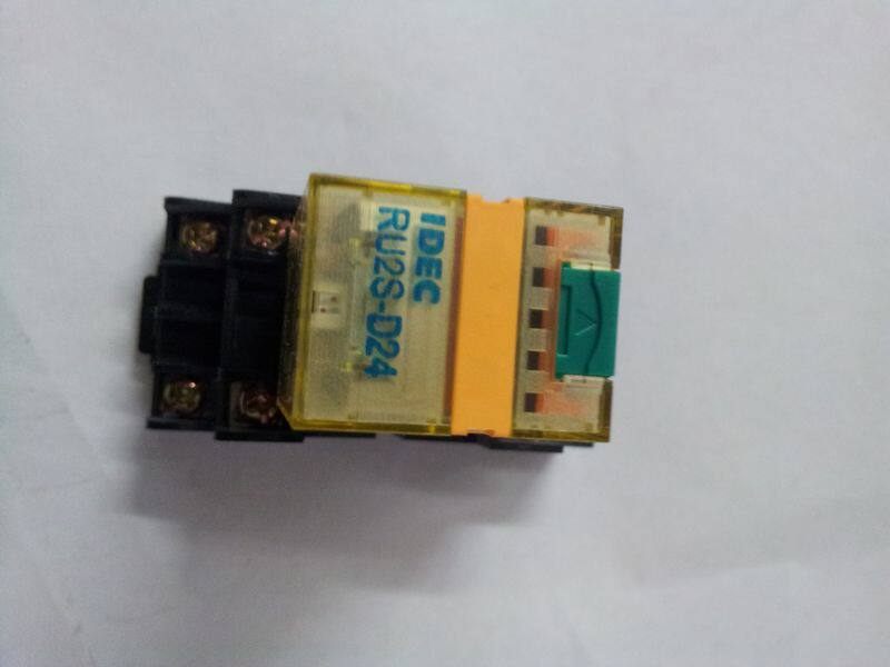 RU2S-D24 Japan and spring relay RU2S-D24 IDEC 8 feet 10A ru2s-d24