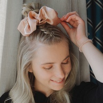 Teachers Day gift German Invisibobble pig intestine hair ring retro French fat intestine BAO WEN does not hurt the hair