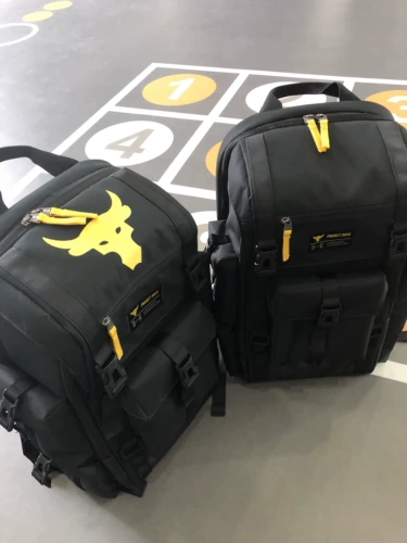 Спортивная сумка, вместительный и большой рюкзак с разделителями, спортивный ноутбук, ранец