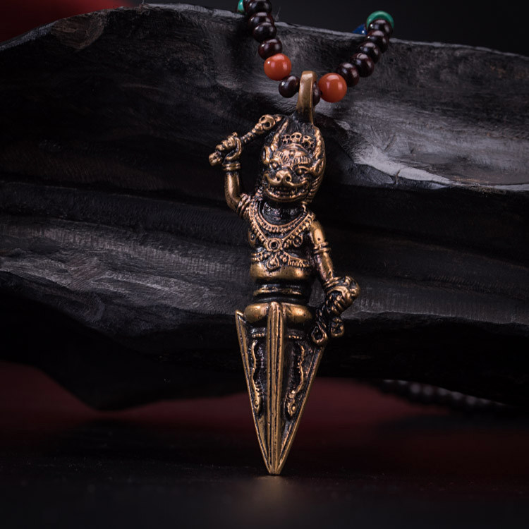 Red Lima Bronze Descending the Bronze Statue of the Pendant Pendant Pendant Necklace Pendant Pendant Necklace Old Objects Collection